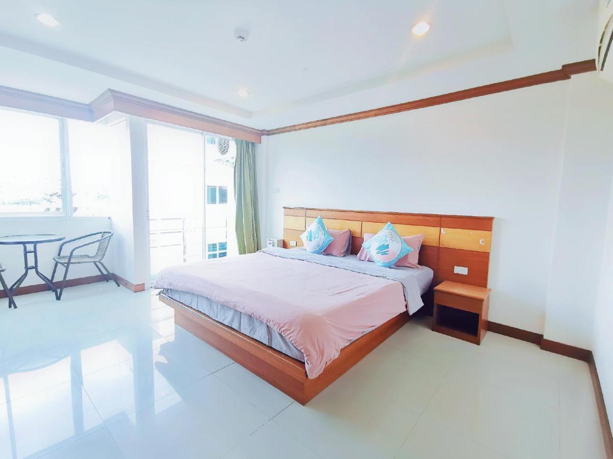 Lanting Hotel Patong Bagian luar foto