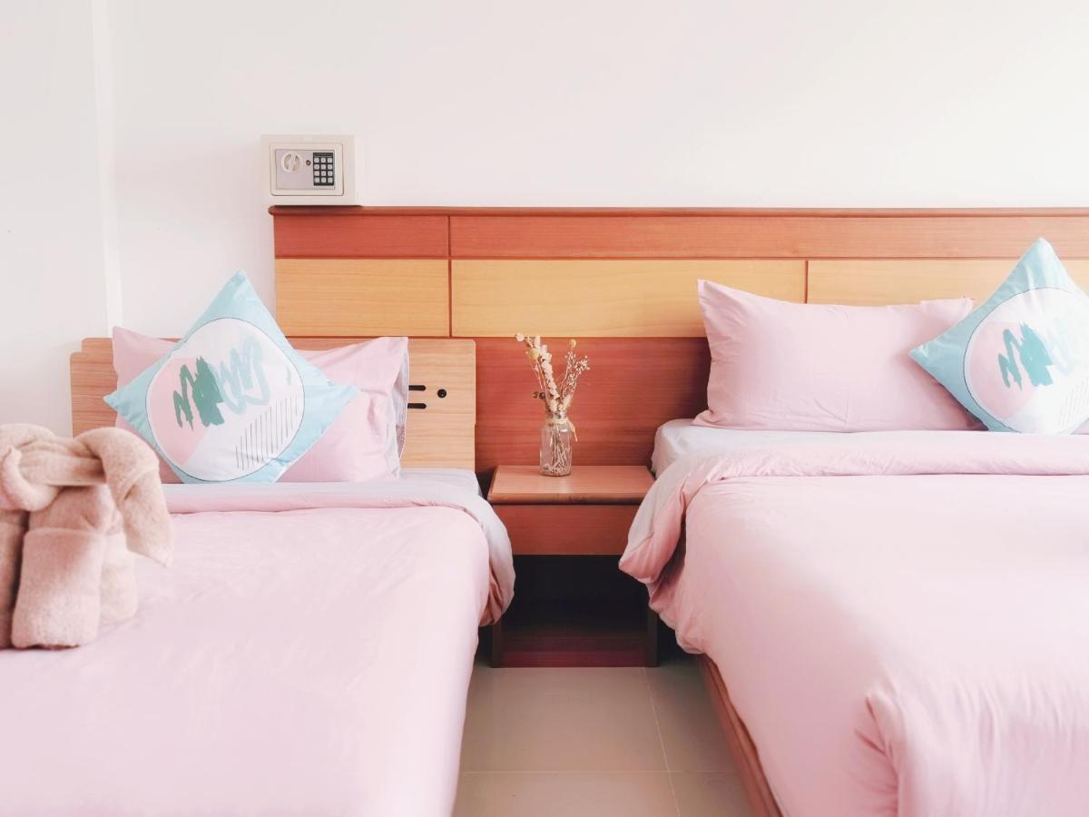 Lanting Hotel Patong Bagian luar foto