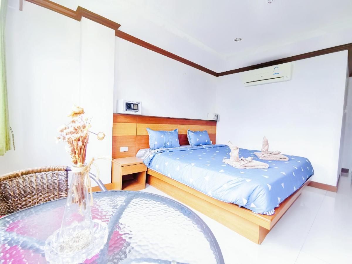 Lanting Hotel Patong Bagian luar foto