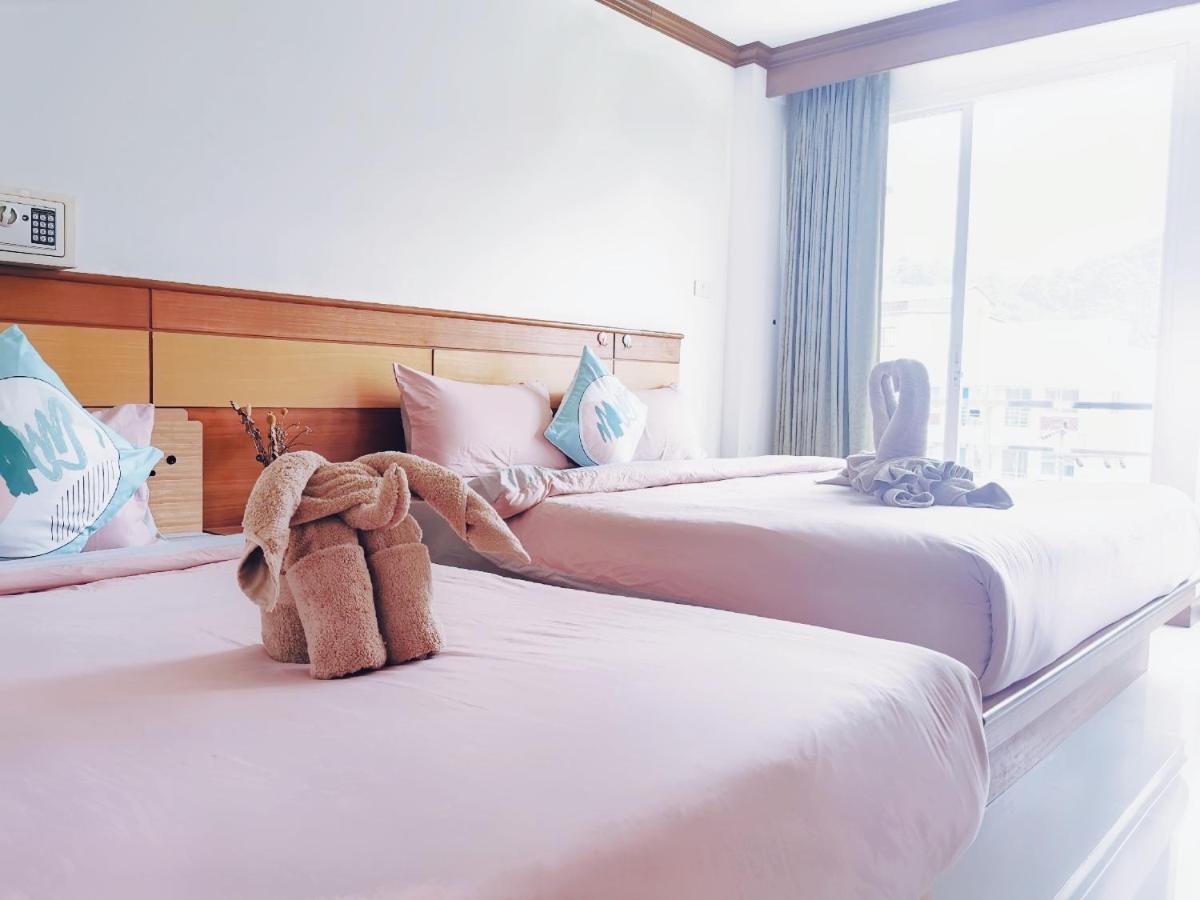 Lanting Hotel Patong Bagian luar foto
