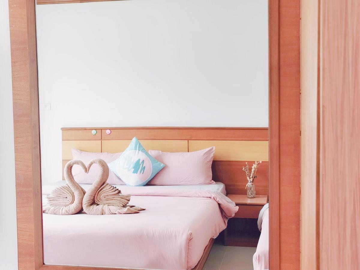 Lanting Hotel Patong Bagian luar foto